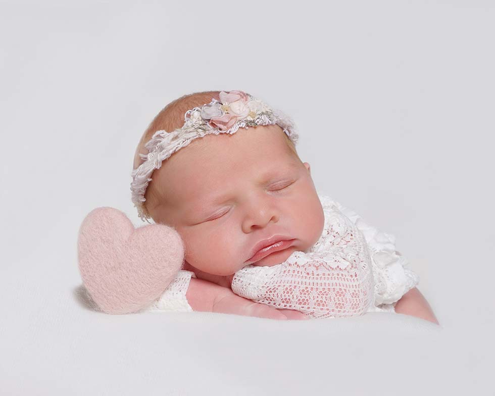 Newborn baby photoshoot, newborn photo shoot, newborn photos, newborn photographer, newborn photo session, shy violet photography, tiny violets photography