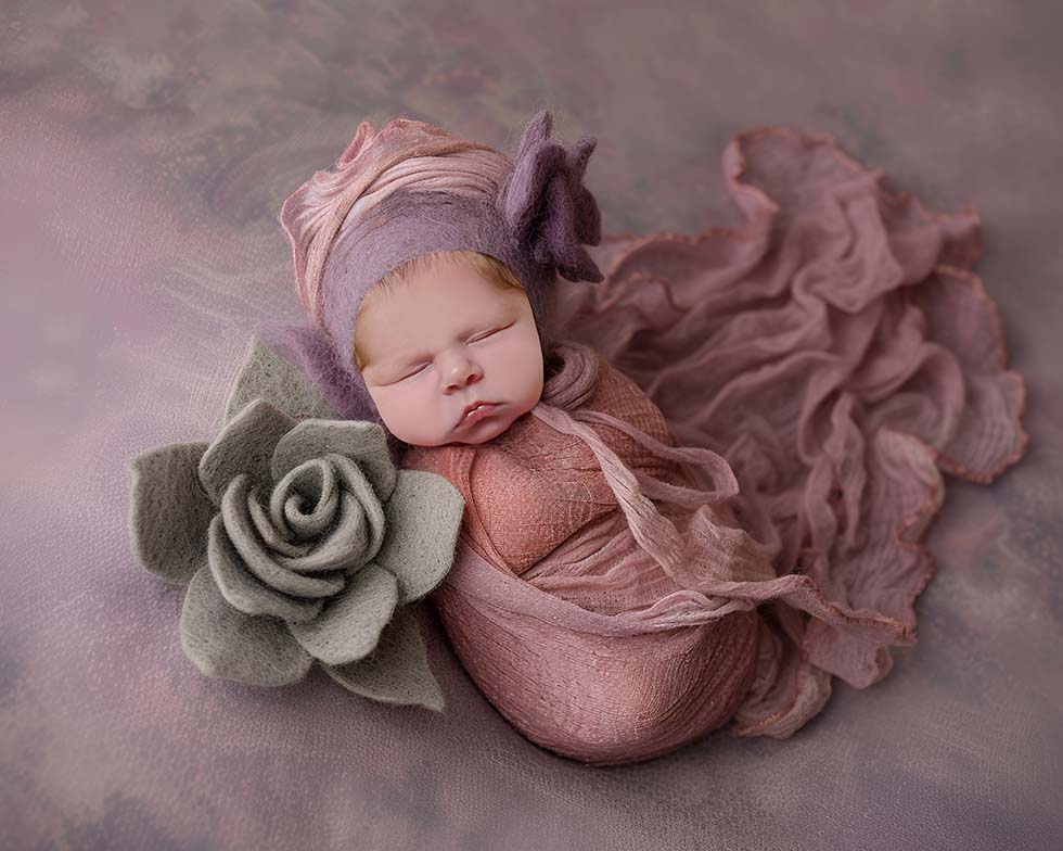 Newborn baby photoshoot, newborn photo shoot, newborn photos, newborn photographer, newborn photo session, shy violet photography, tiny violets photography