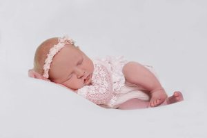 Newborn baby photoshoot, newborn photo shoot, newborn photos, newborn photographer, newborn photo session, shy violet photography, tiny violets photography